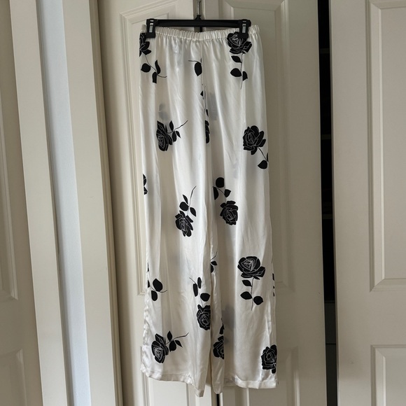 Vintage Pants - Vintage Talbots Black and White Rose 100% Silk Pajamas Pants Size S